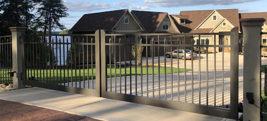 Smooth Heavy duty Style Metal Driveway Gate _ Canadian Crafted Excellence_GG-075