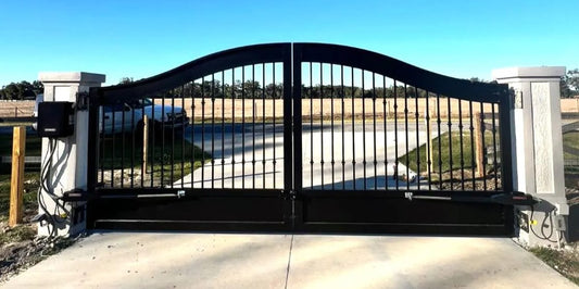 Hot Solid Duty Metal Driveway Gate _ Heavy Duty _Canadian Crafted Excellence _ GG-161