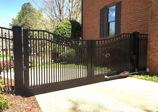 Solid Steel Style Heavy Duty Metal Driveway Gate _ Canadian Crafted Excellence _ GG-079