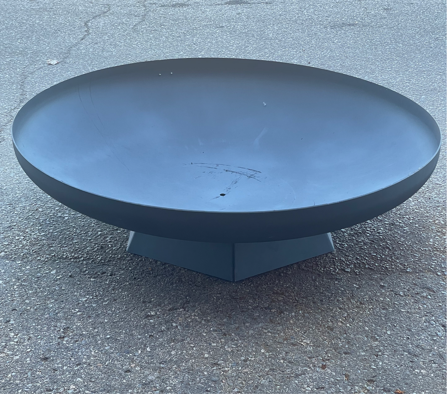 Well-designed 47in – 59in Huge, Deep, Thick Fire pit _Heavy Duty Corten Weathered Steel _ Custom Canadian Product _ MF-FP-004