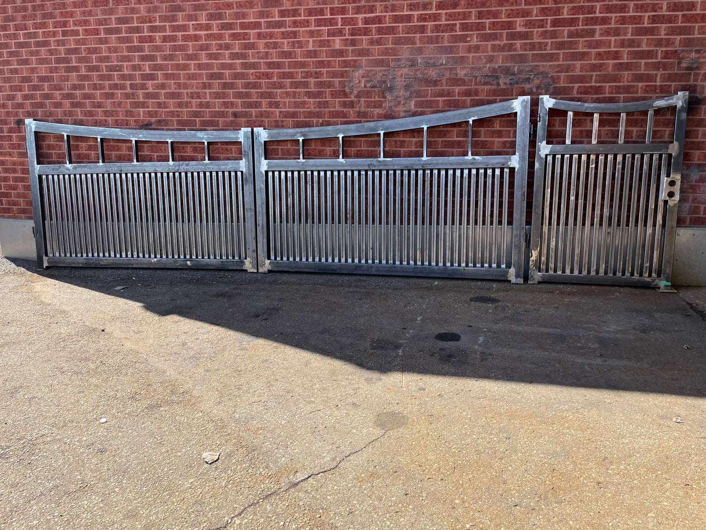 Vertical Vision Style Metal Gate _Heavy Duty_ Canadian Crafted Excellence _ GG-006