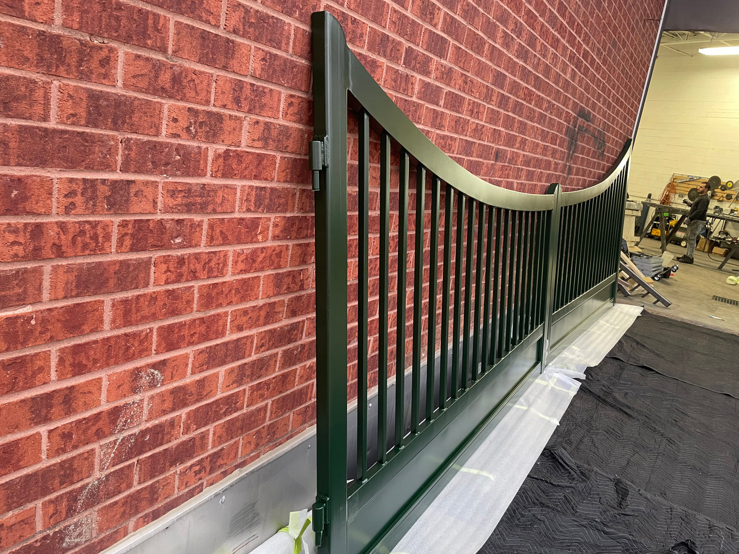 Arch U_Heavy Duty Metal Driveway Gate _ Canadian Crafted Excellence _ GG-061