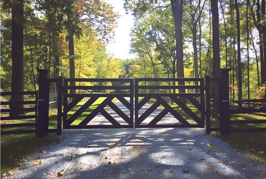 Modern Pattern Steel Gate _Heavy Duty_ Canadian Crafted Excellence _ GG-087