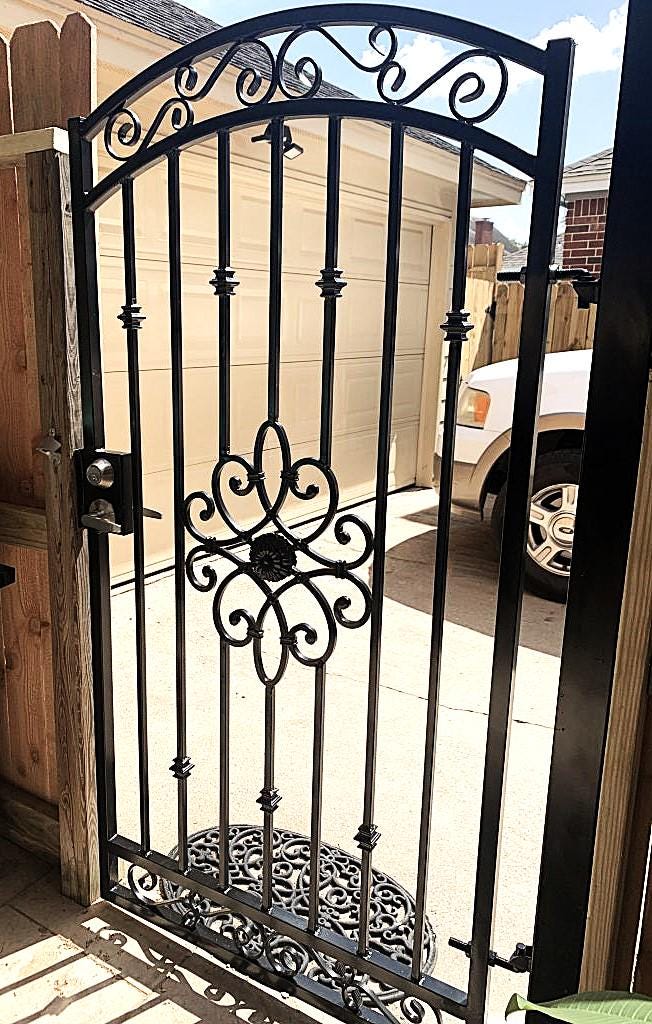 Traditional Design _ Pedestrian Metal Gate _ Canadian Crafted Excellence_MF-MG-001