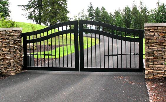 Modern Dense Driveway Gate _Heavy Duty _ Canadian Crafted Excellence_GG-060