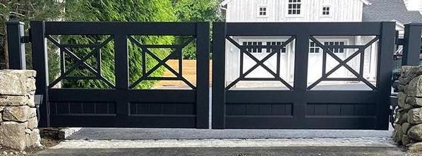 Matrix Metal Driveway Gate _ Canadian Crafted Excellence _ GG-062