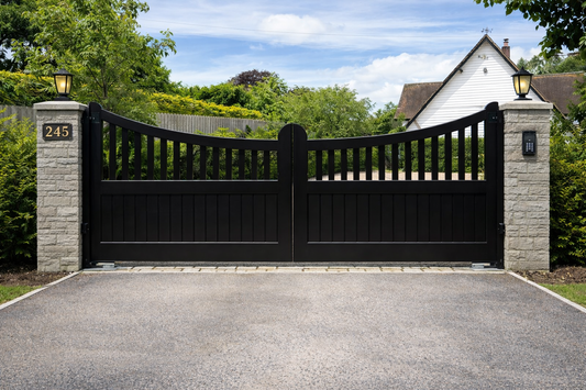 How Much Does a Metal Driveway Gate Cost in the USA?