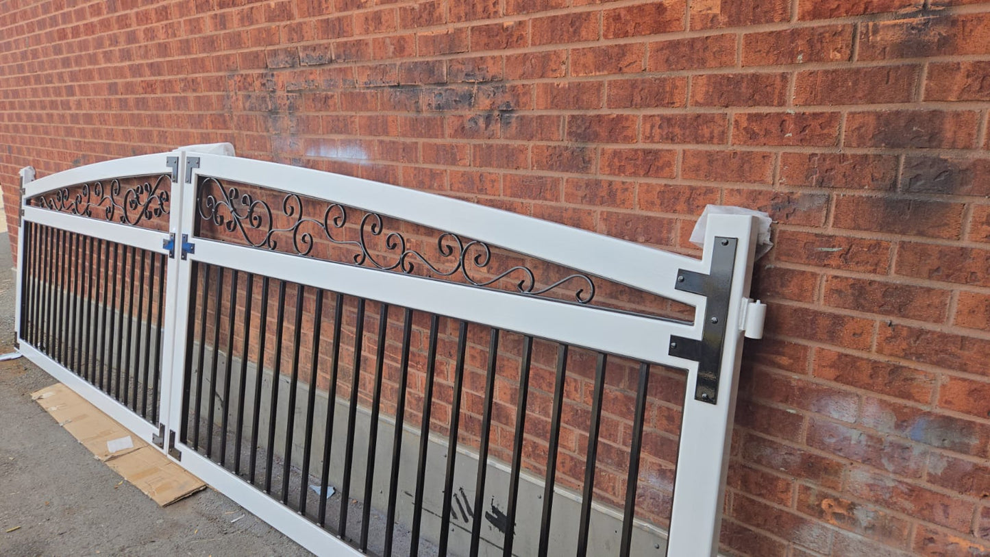 A Uplifting Style Metal Gate _Heavy Duty_ Canadian Crafted Excellence _ GG-005