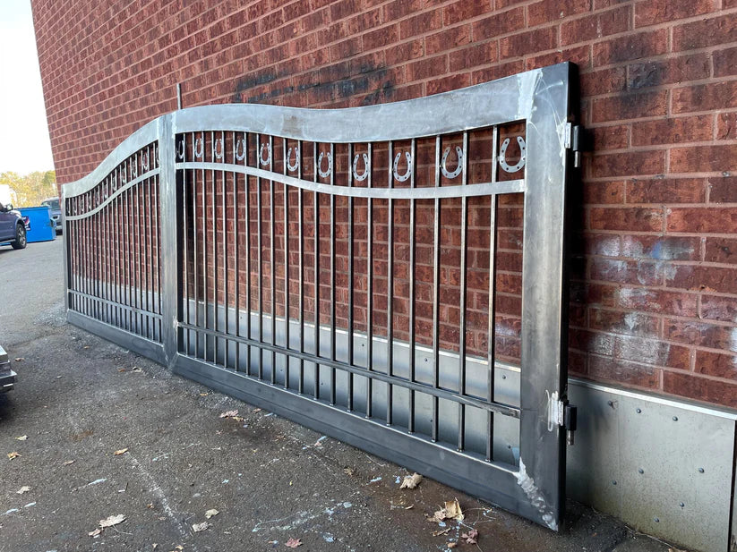 Driveway Metal Gate / Swing Gate - Steed Design - GG - 0601